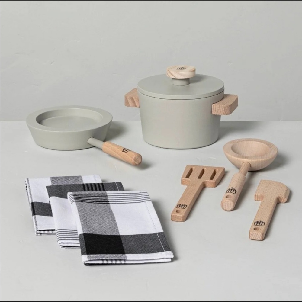 Hearth and Hand Kids Wooden Cook Set